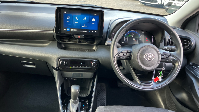 Toyota Yaris 1.5 Hybrid Design 5dr CVT Hybrid Hatchback